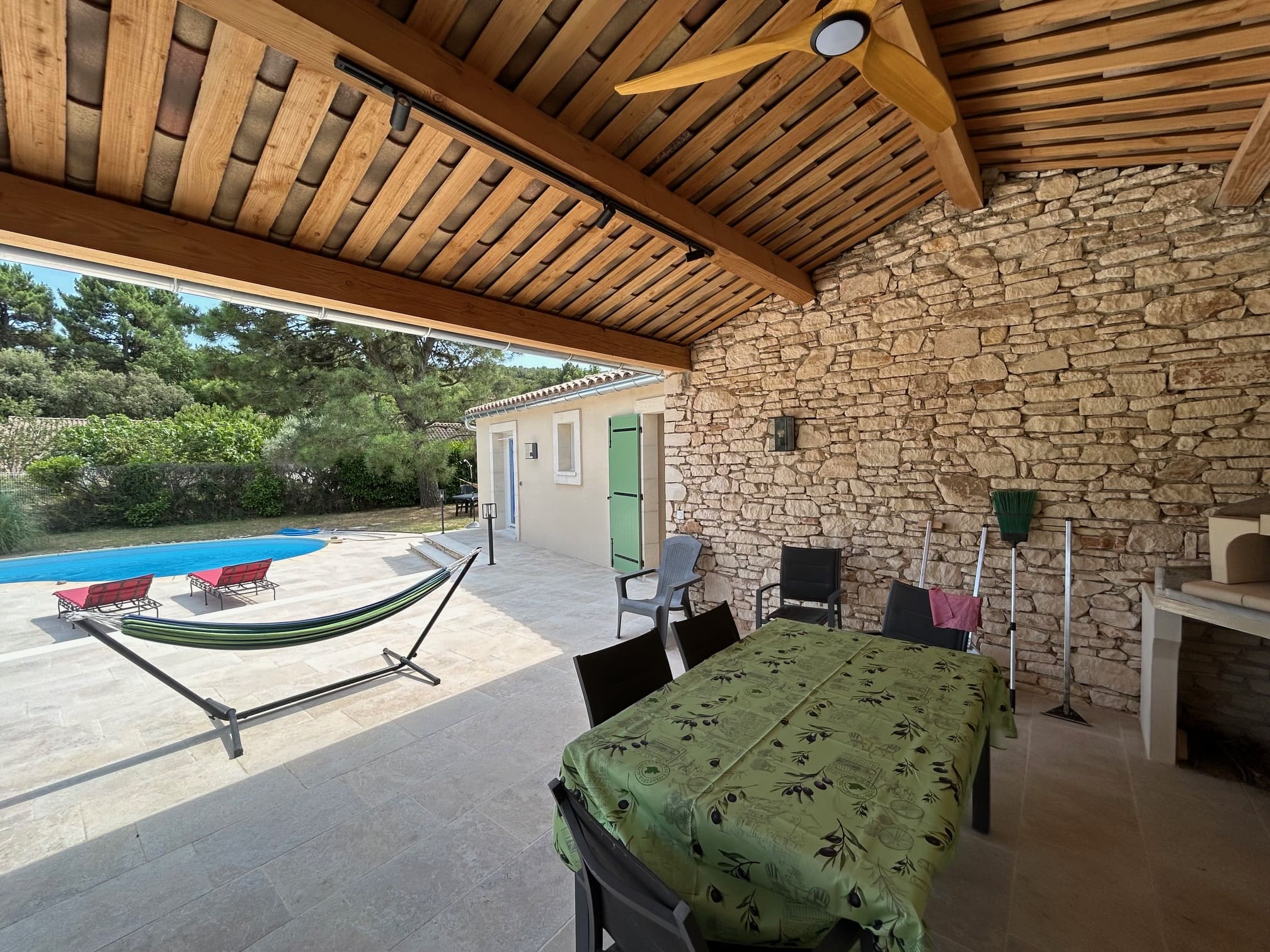 Charpente neuve en bois Douglas - Expertise Rollin Toiture